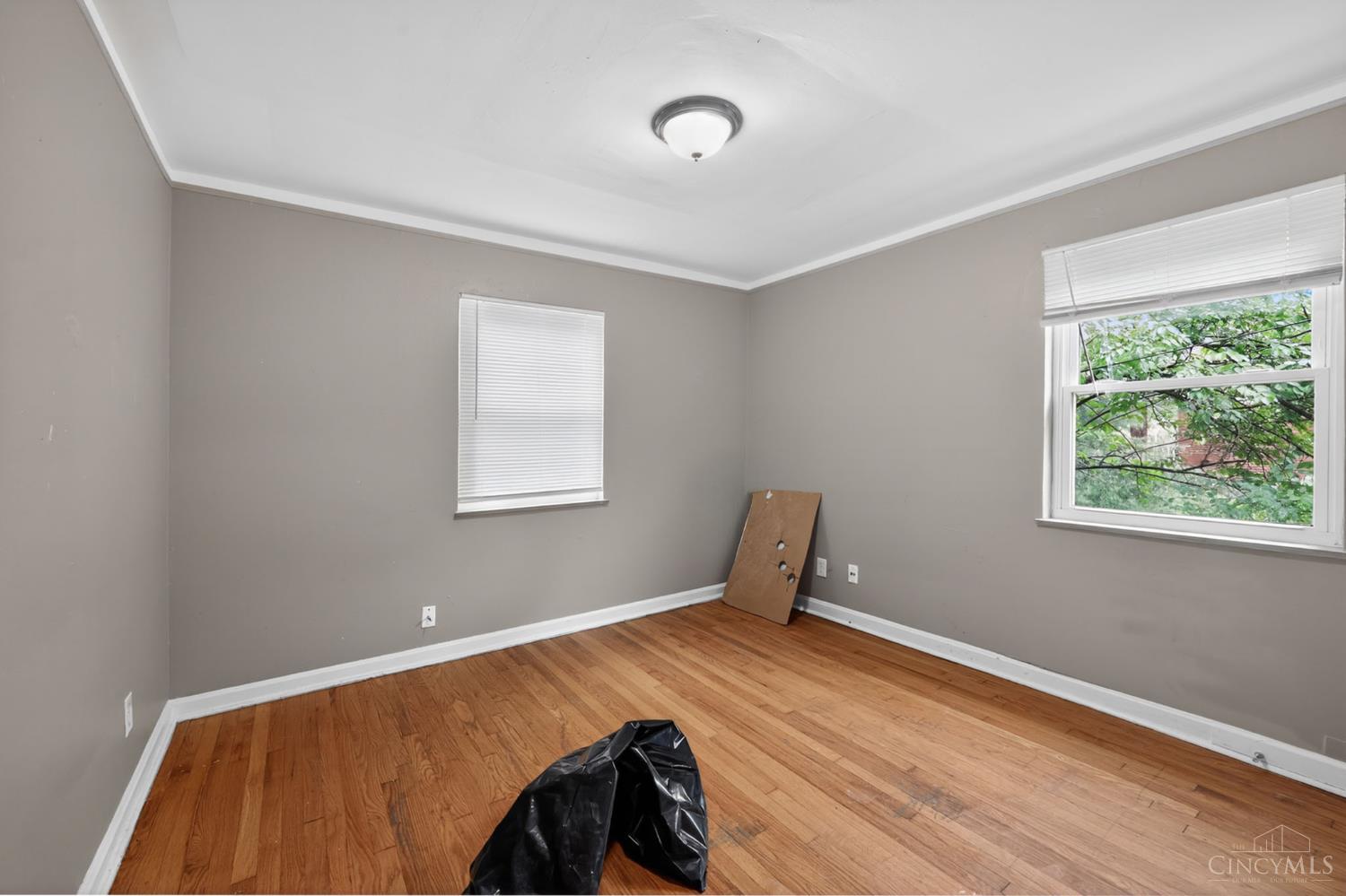 1398 Adams Road Cincinnati, OH 45231 - Photo 10 of 30
