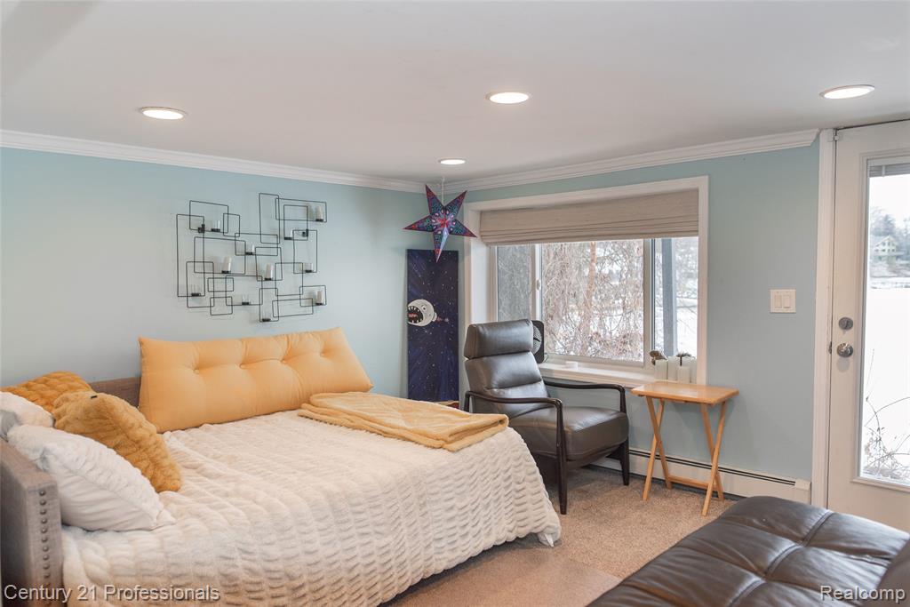 910 Pine Tree Road West Lake Orion, MI 48362 - Photo 33 of 52 Gallery Image 33