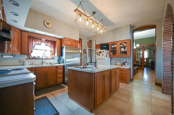$379,900 | 6633 400 South, Kokomo, IN 46902