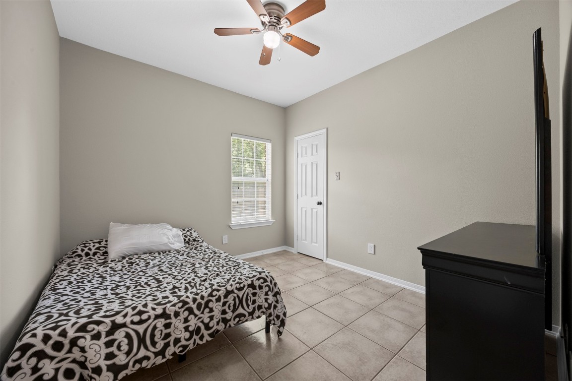 2318 Geronimo Lane Rosenberg, TX 77471 - Photo 15 of 30 3rd Bedroom