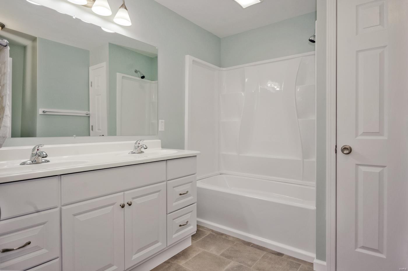3871 Humbert Road Alton, IL 62002 - Photo 12 of 16 Gallery Image 12