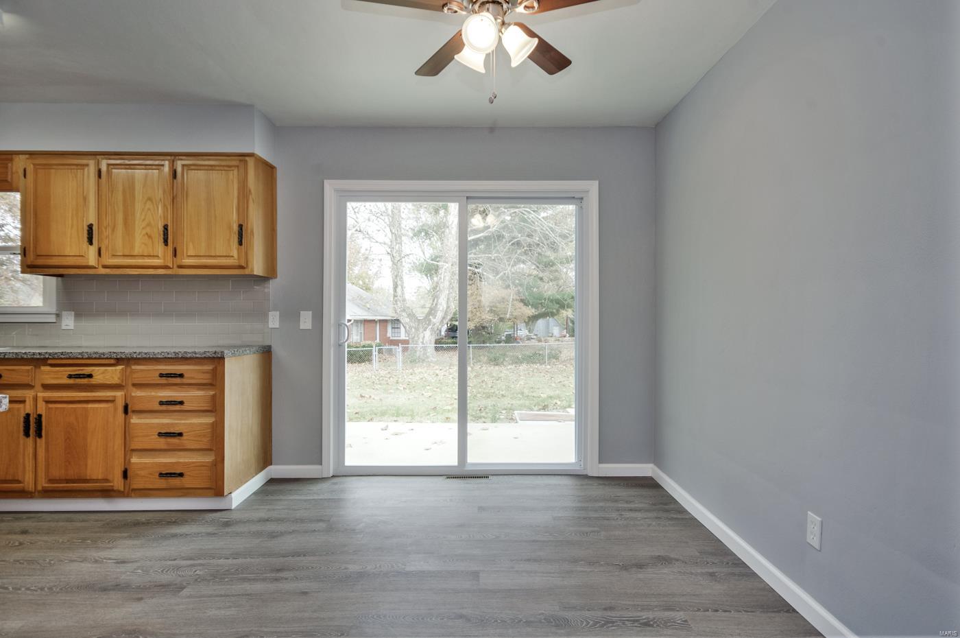 3871 Humbert Road Alton, IL 62002 - Photo 5 of 16 Gallery Image 5