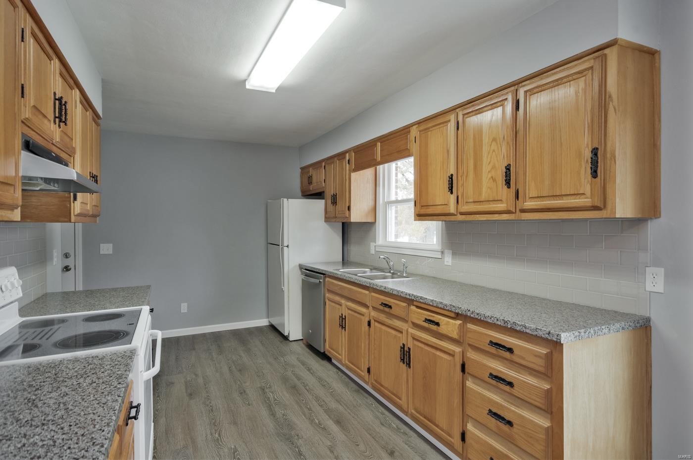 3871 Humbert Road Alton, IL 62002 - Photo 7 of 16 Gallery Image 7