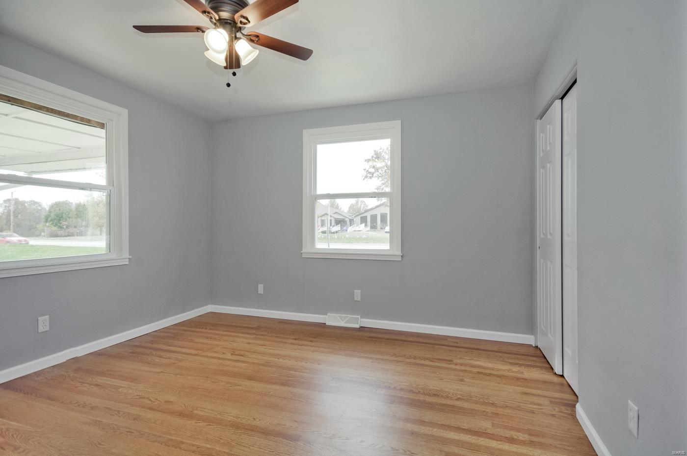 3871 Humbert Road Alton, IL 62002 - Photo 10 of 16 Gallery Image 10