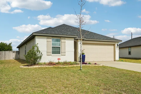 $286,000 | 1279 Thornbird Trail, Sealy, TX 77474