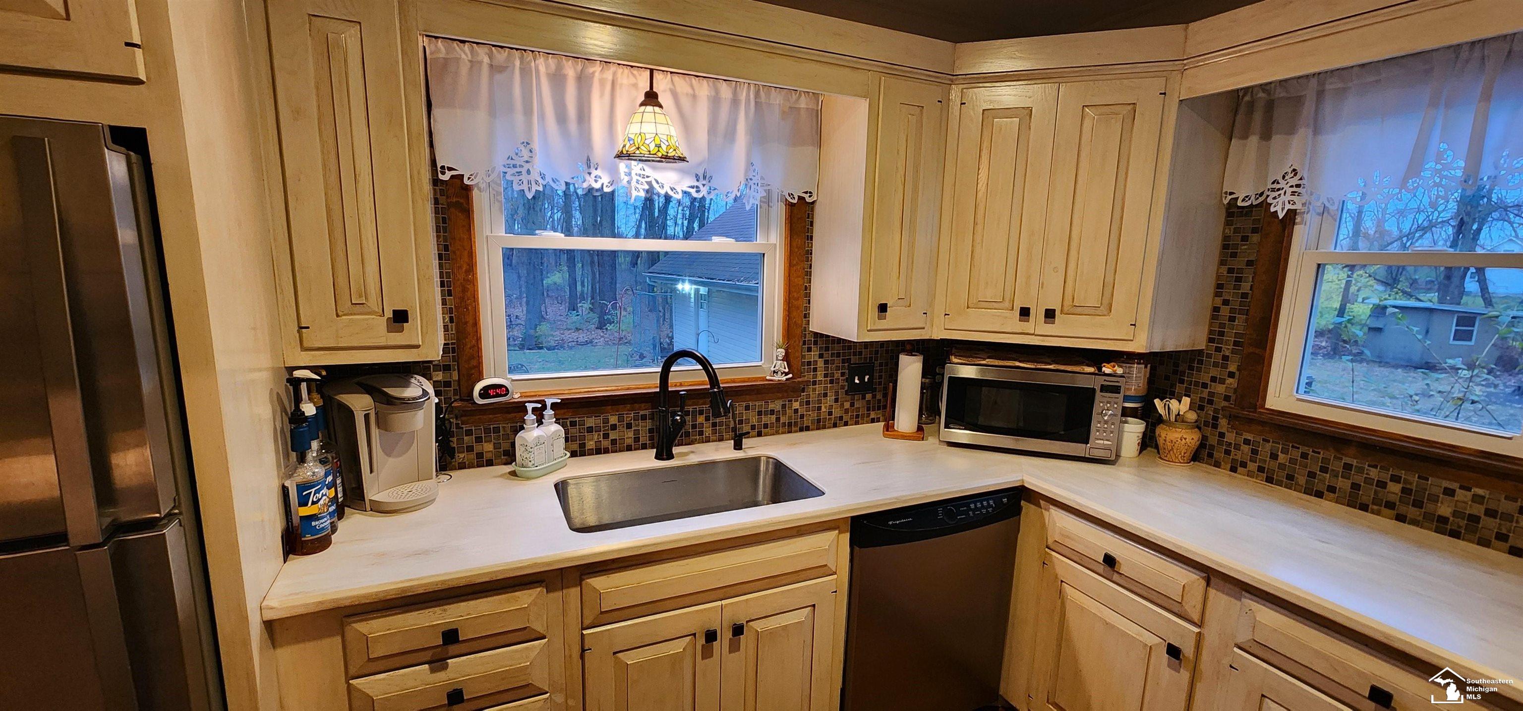12346 West Dunbar Road Dundee, MI 48131 - Photo 16 of 34 50159396-c1381420-2ac7-488a-9904-911d9b65ed96.JPG