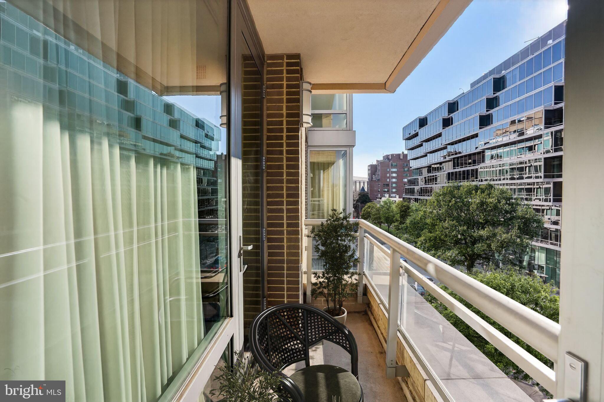 1155 23rd Street Northwest, Unit 5D Washington, DC 20037 - Photo 5 of 17 Terrace