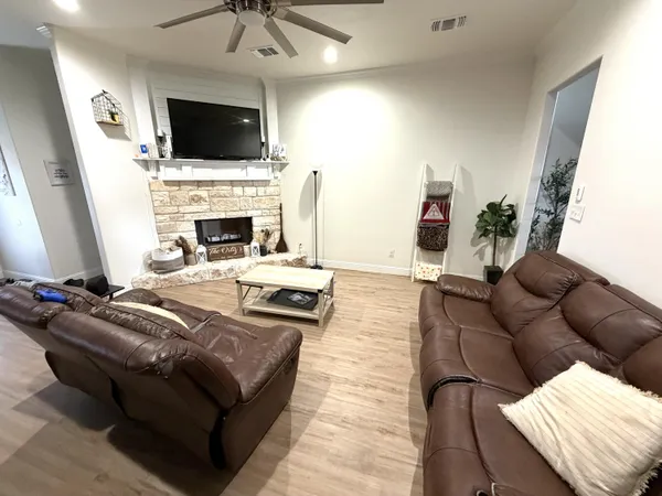 $2,000 | 1018 North Genoa Avenue, Lubbock, TX 79416