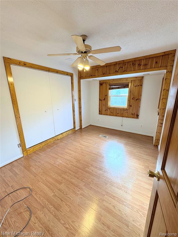 1238 South Genesee Road Burton, MI 48509 - Photo 20 of 38