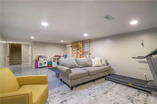 $249,500 | 1613 South Main Street, Clinton, MO 64735