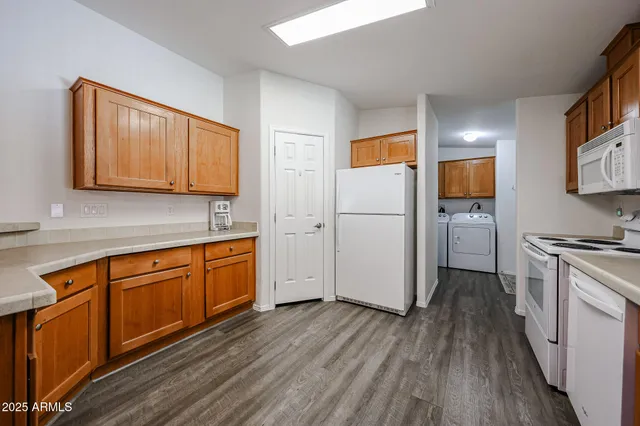 $179,000 | 3901 East Pinnacle Peak Road, Unit 83, Phoenix, AZ 85050