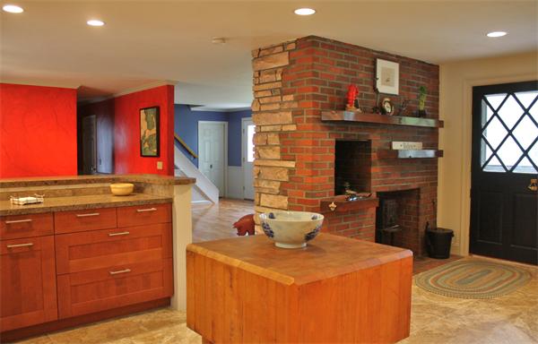 108 Telegraph Road Dennis, MA 02639 - Photo 7 of 19 a kitchen with a stove and a refrigerator