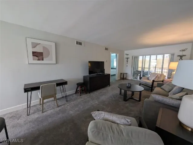 $179,995 | 2111 Barkeley Lane, Unit 13, Fort Myers, FL 33907