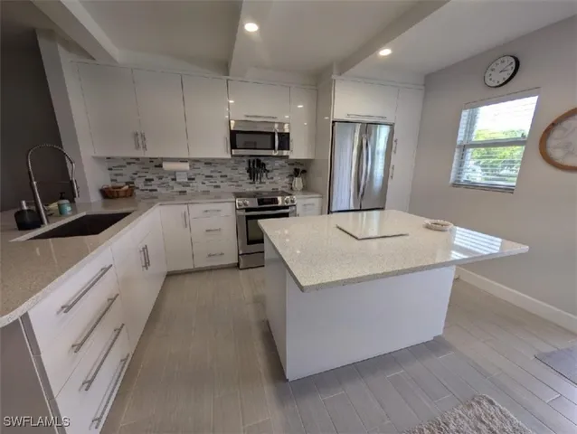 $179,995 | 2111 Barkeley Lane, Unit 13, Fort Myers, FL 33907