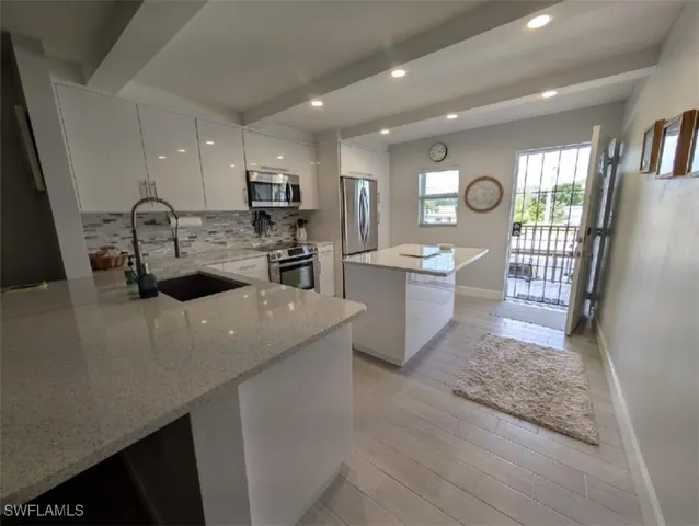 $179,995 | 2111 Barkeley Lane, Unit 13, Fort Myers, FL 33907