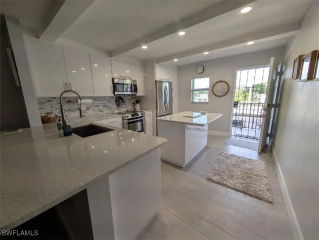 $179,995 | 2111 Barkeley Lane, Unit 13, Fort Myers, FL 33907