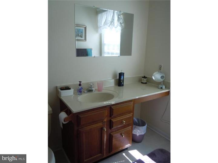 62 Glasgow Road Williamstown, NJ 08094 - Photo 18 of 25 Master Bathroom