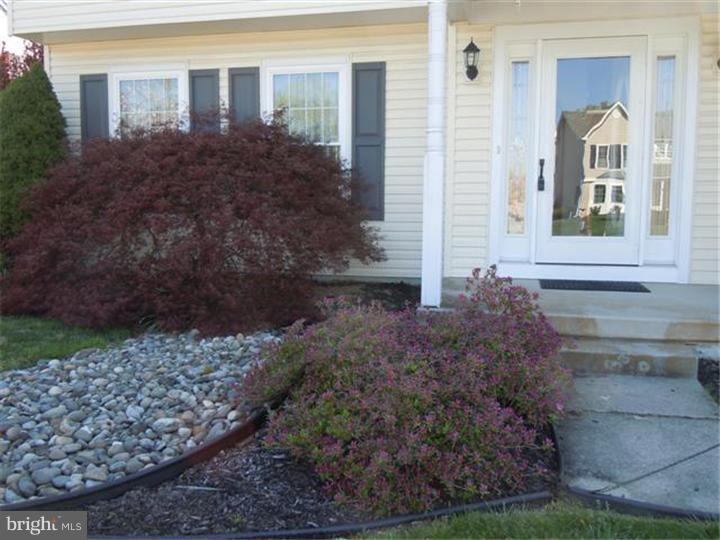 62 Glasgow Road Williamstown, NJ 08094 - Photo 3 of 25 Exterior Front