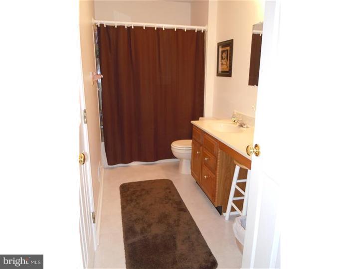 62 Glasgow Road Williamstown, NJ 08094 - Photo 22 of 25 Bathroom