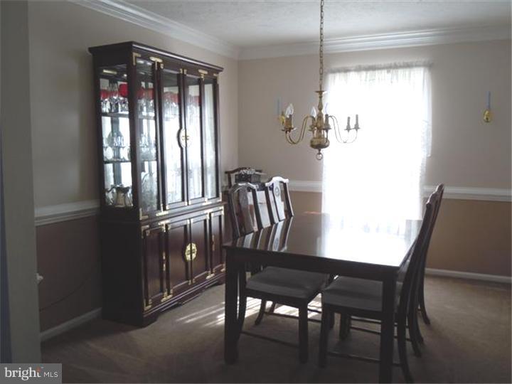 62 Glasgow Road Williamstown, NJ 08094 - Photo 8 of 25 Dining Room