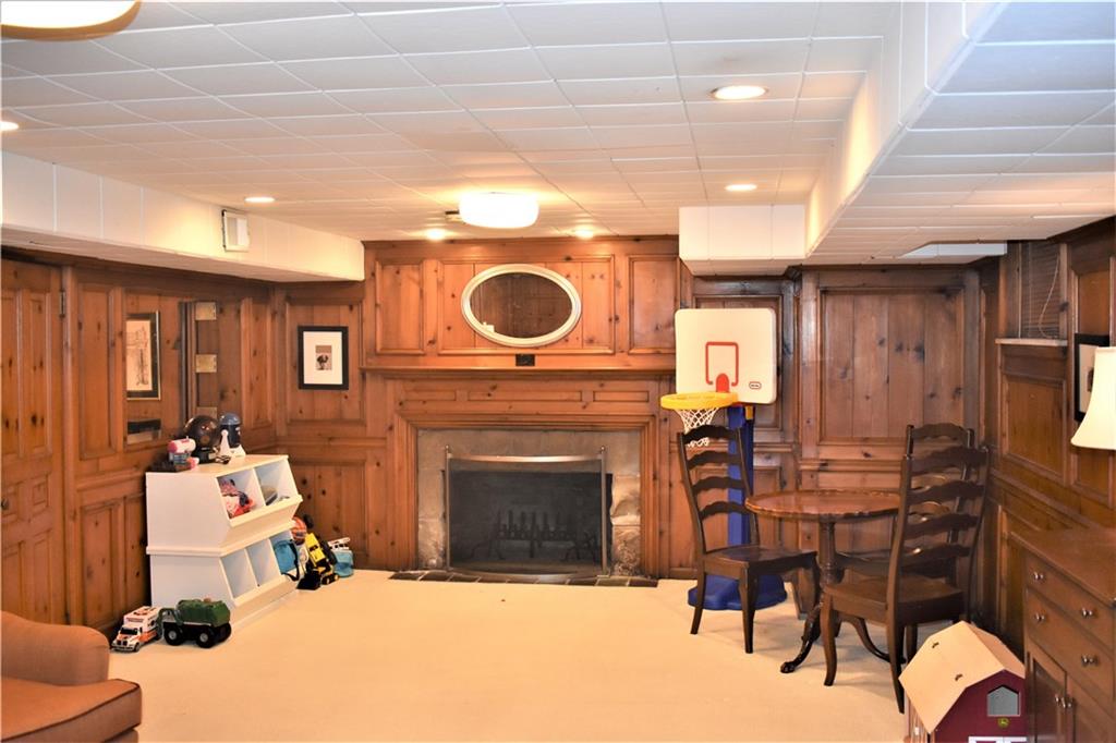 758 Valleyview Road Mt. Lebanon, PA 15243 - Photo 23 of 25 Gallery Image 23