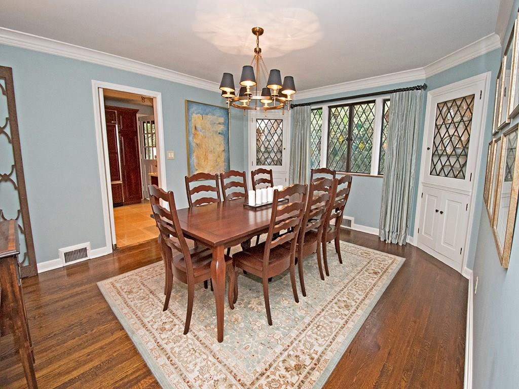 758 Valleyview Road Mt. Lebanon, PA 15243 - Photo 9 of 25 Gallery Image 9