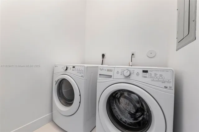 $2,450,000 | 10431 Northwest 68th Terrace, Doral, FL 33178