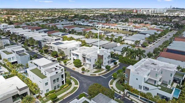 $2,450,000 | 10431 Northwest 68th Terrace, Doral, FL 33178