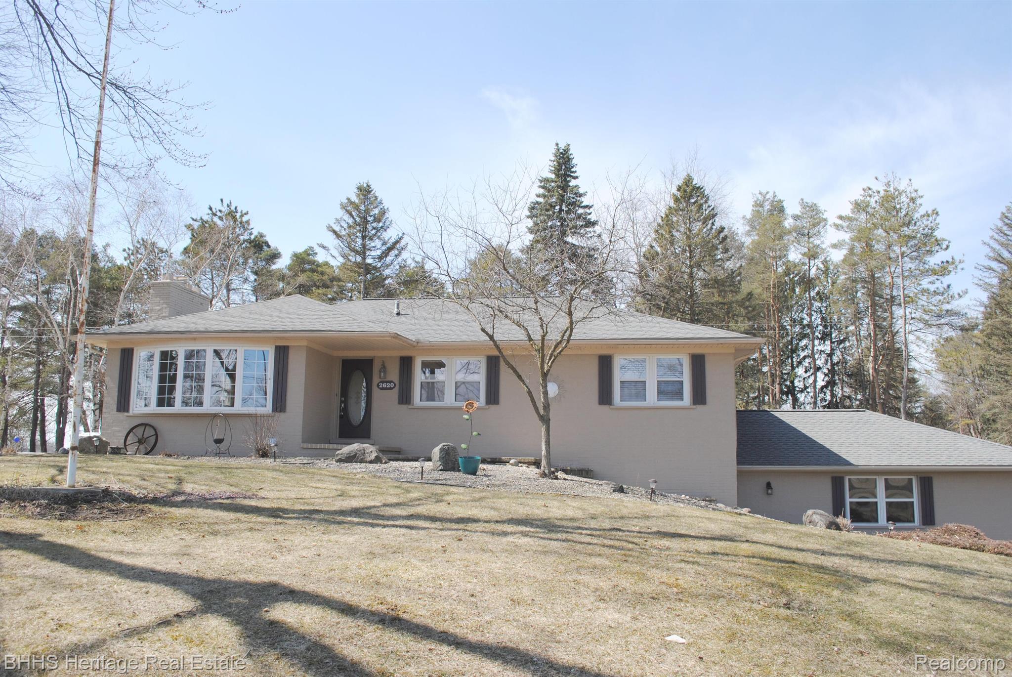 2620 South Latson Road Howell, MI 48843 - Photo 1 of 40 2620 S. Latson Road Front