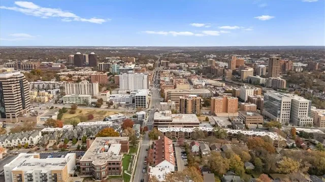 $550,000 | 1101 West 47th Street, Unit B, Kansas City, MO 64112