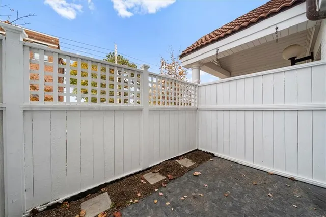 $550,000 | 1101 West 47th Street, Unit B, Kansas City, MO 64112