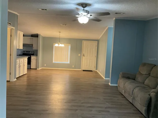 $279,500 | 2128 Southeast 32nd Street, Okeechobee, FL 34974