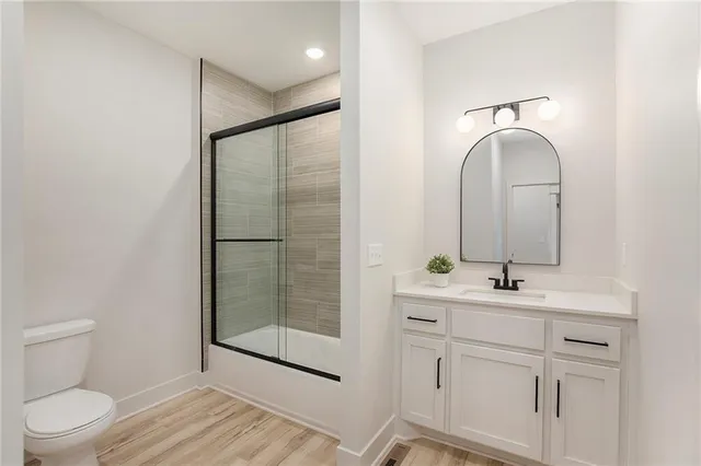 $449,000 | 403 Southwest Mission Road, Lee's Summit, MO 64063