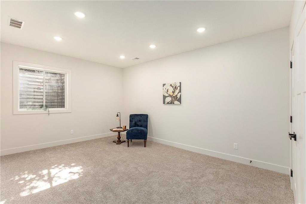 403 Southwest Mission Road Lee's Summit, MO 64063 - Photo 16 of 22