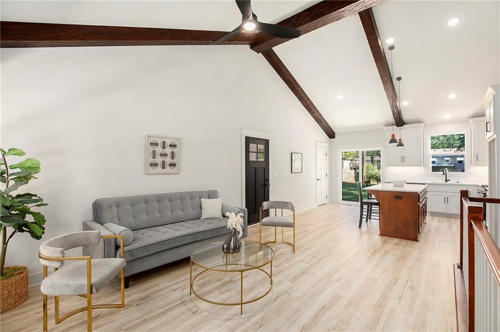 403 Southwest Mission Road Lee's Summit, MO 64063 - Photo 2 of 22