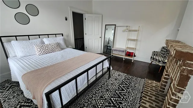 $4,450 | 14 East 41st Street, Savannah, GA 31401