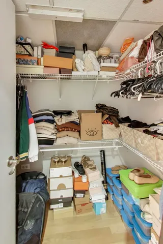 $4,300 | 744 North Clark Street, Unit 505, Chicago, IL 60654