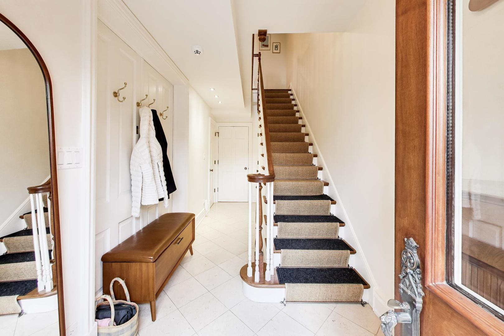 2055 North Howe Street Chicago, IL 60614 - Photo 13 of 40