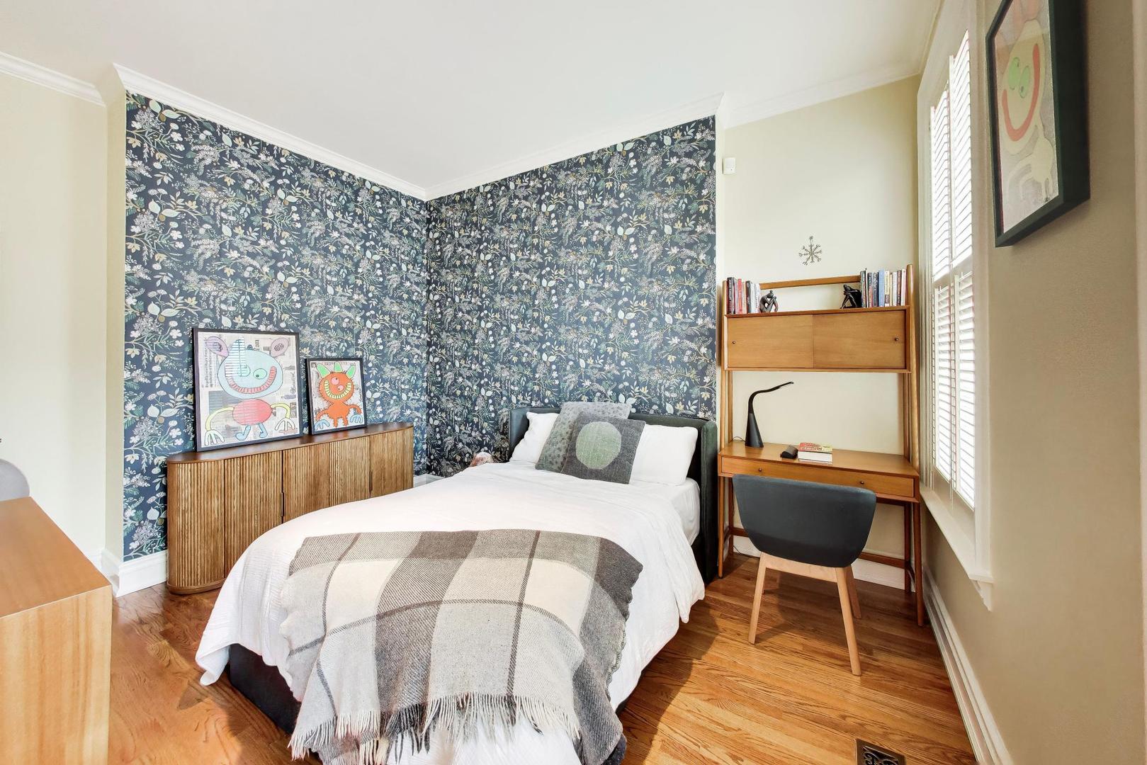 2055 North Howe Street Chicago, IL 60614 - Photo 29 of 40