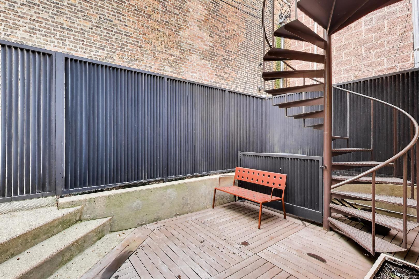 2055 North Howe Street Chicago, IL 60614 - Photo 35 of 40