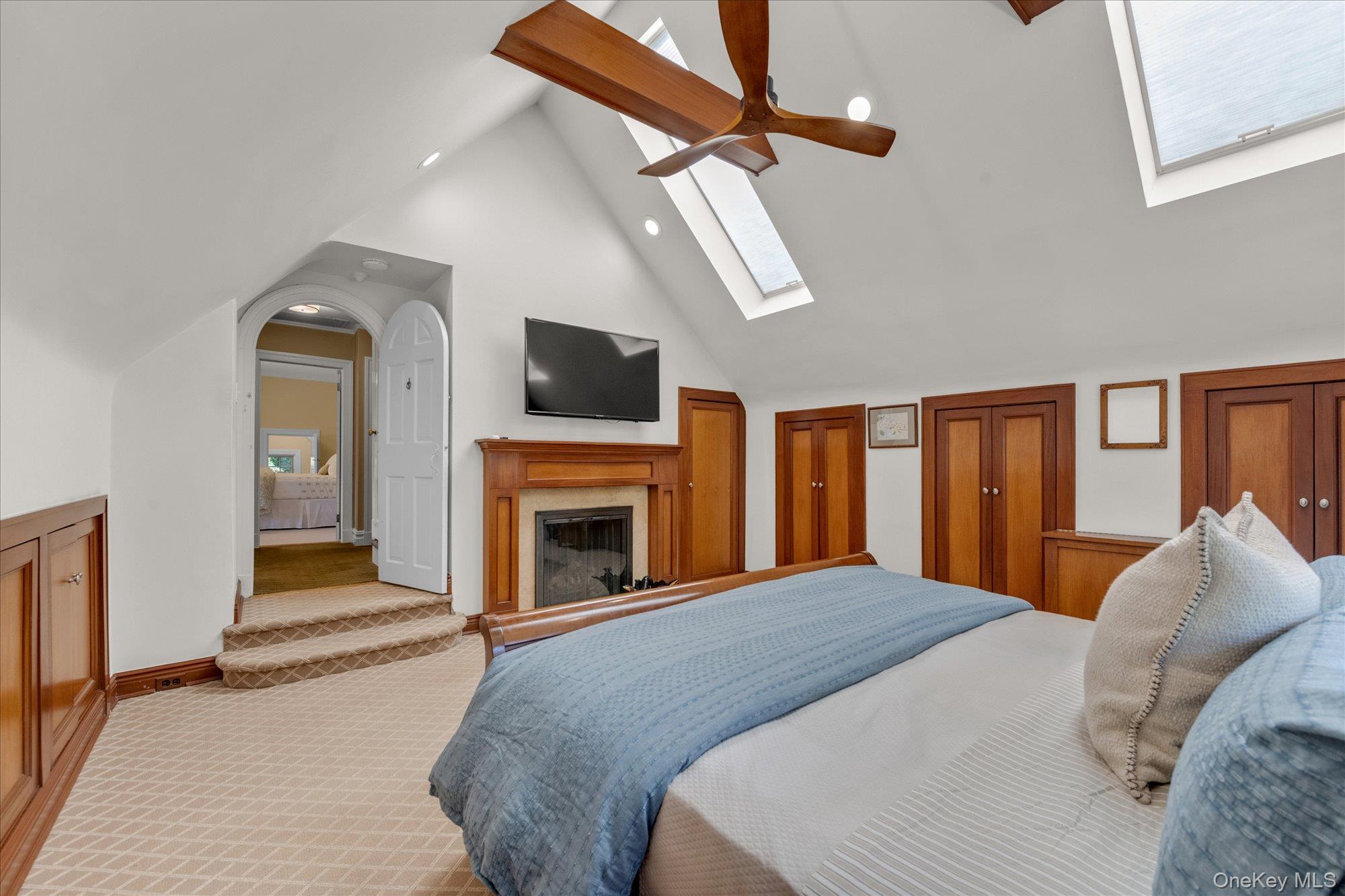 74 Litchfield Road Port Washington, NY 11050 - Photo 21 of 48