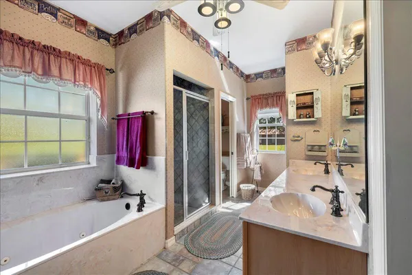 $1,300,000 | 930 90th Avenue, Vero Beach, FL 32966