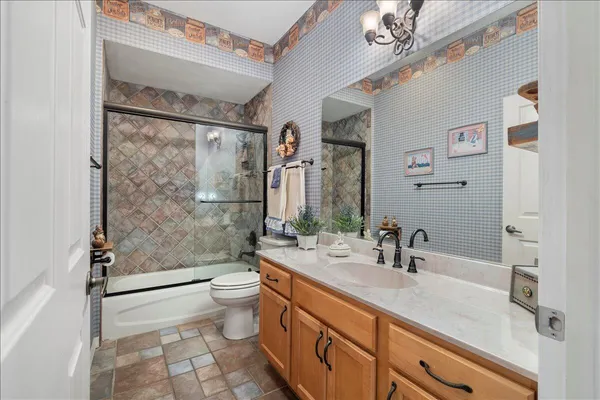 $1,300,000 | 930 90th Avenue, Vero Beach, FL 32966