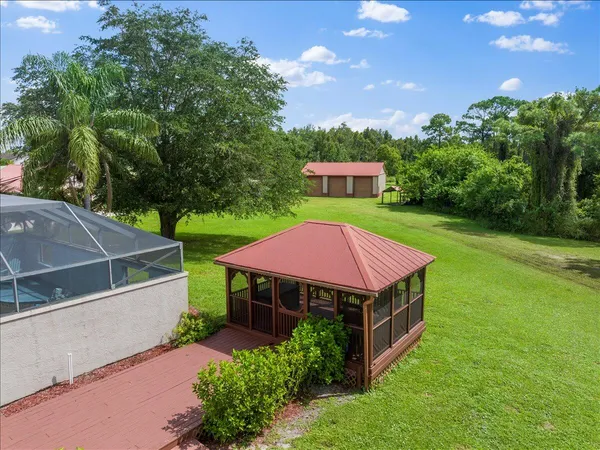$1,300,000 | 930 90th Avenue, Vero Beach, FL 32966