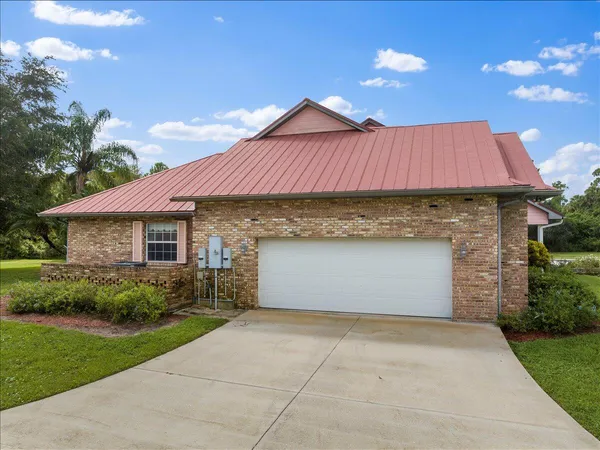 $1,300,000 | 930 90th Avenue, Vero Beach, FL 32966