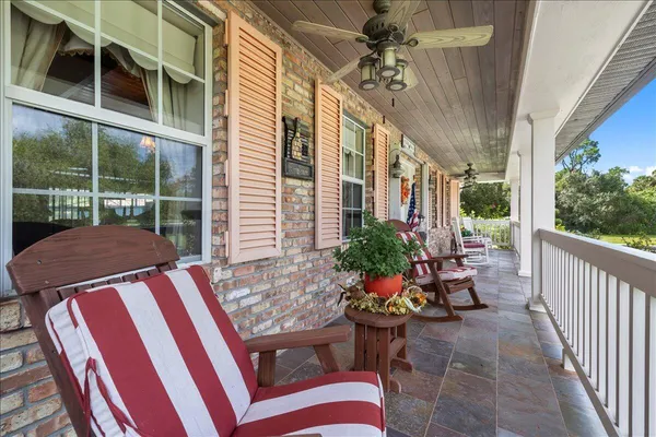 $1,300,000 | 930 90th Avenue, Vero Beach, FL 32966