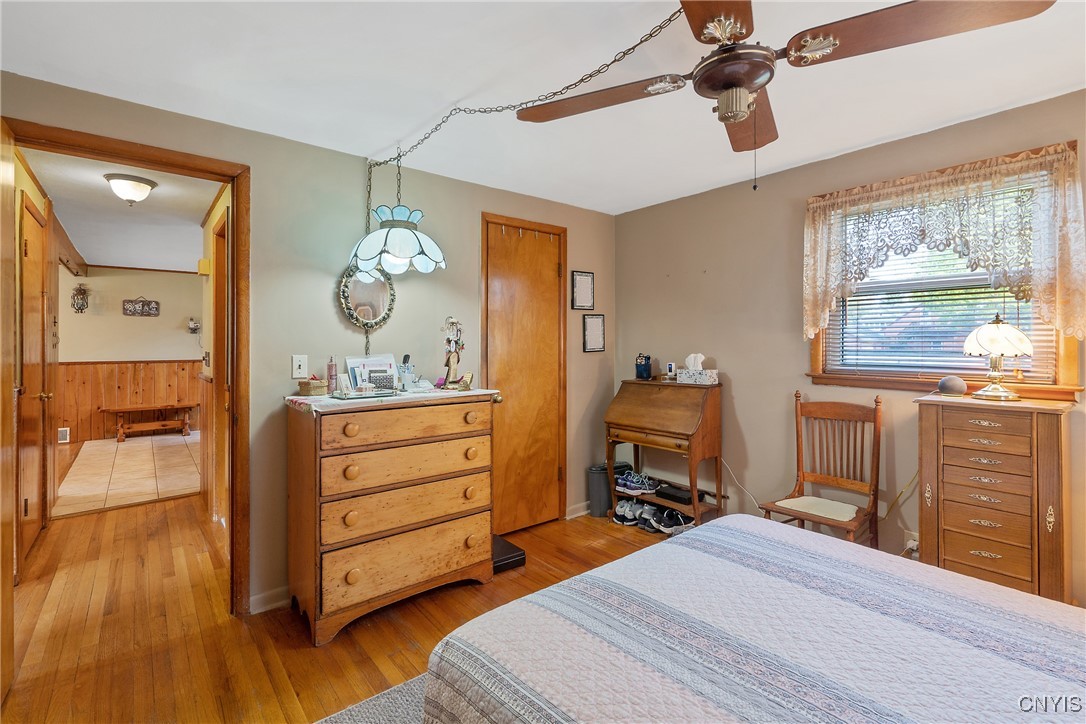 228 Edgewood Place Manlius, NY 13116 - Photo 15 of 36 First floor bedroom - Bedroom 1