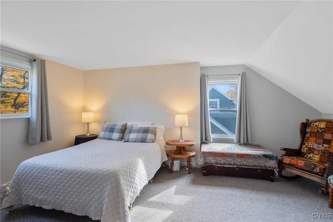228 Edgewood Place Manlius, NY 13116 - Photo 25 of 36 Second floor bedroom - Bedroom 3