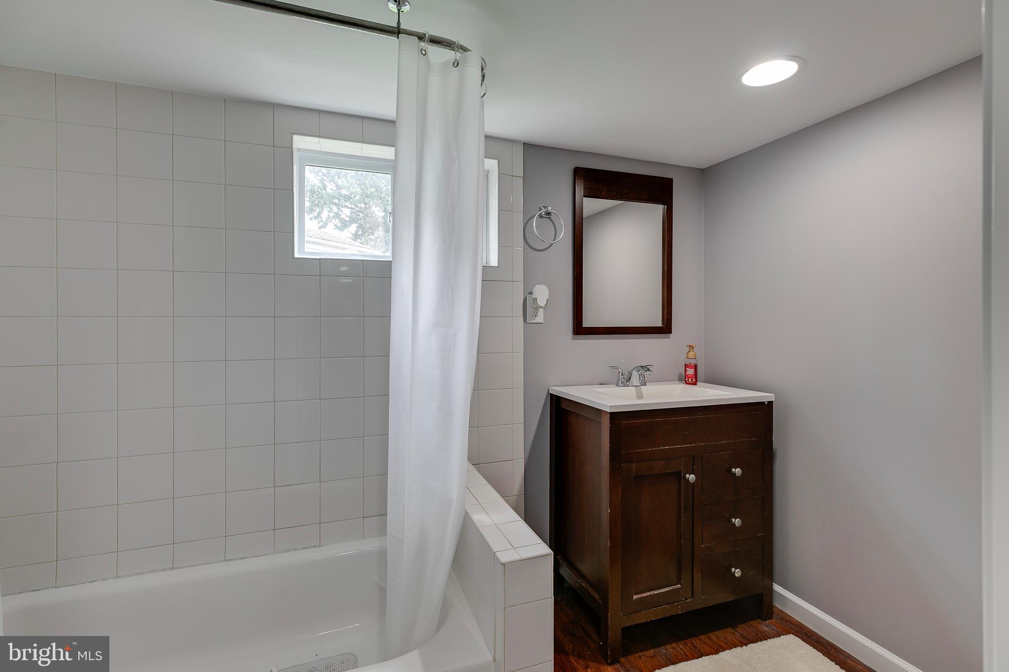 2105 Bridgewater Road Aston, PA 19014 - Photo 36 of 44
