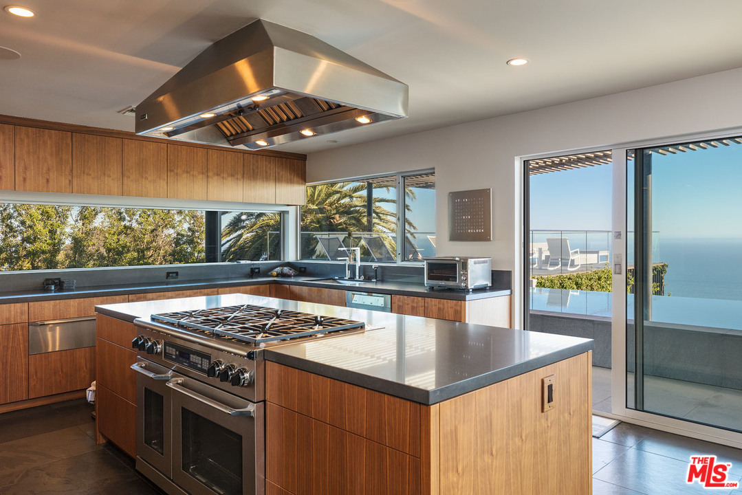 3217 Sumac Ridge Road Malibu, CA 90265 - Photo 21 of 50